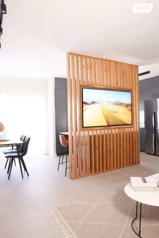 פנחס רוטנברג 86