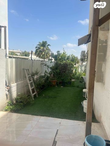 שדרות הורדים 1