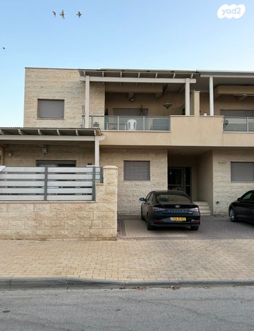 לוי אשכול 34