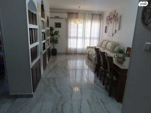 קצות החושן 13