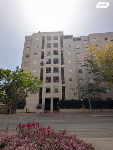 שדרות יוהנה ז'בוטינסקי 5