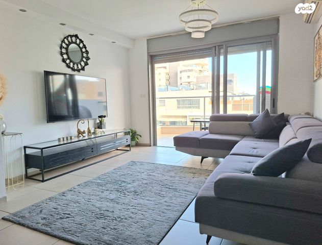 אפרים קישון 6