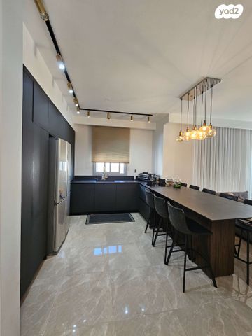 יעקב מרידור 7