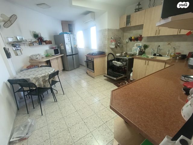 מזכרת בתיה 7