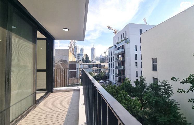 אנטיגונוס 13