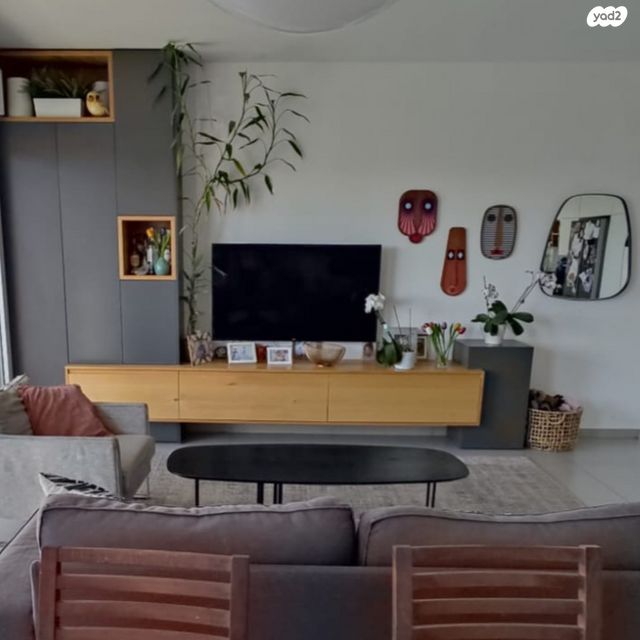 איינשטיין 23