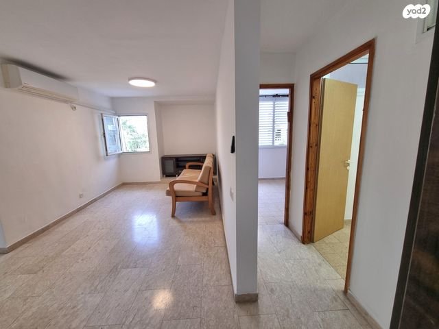 דרך משה דיין 40