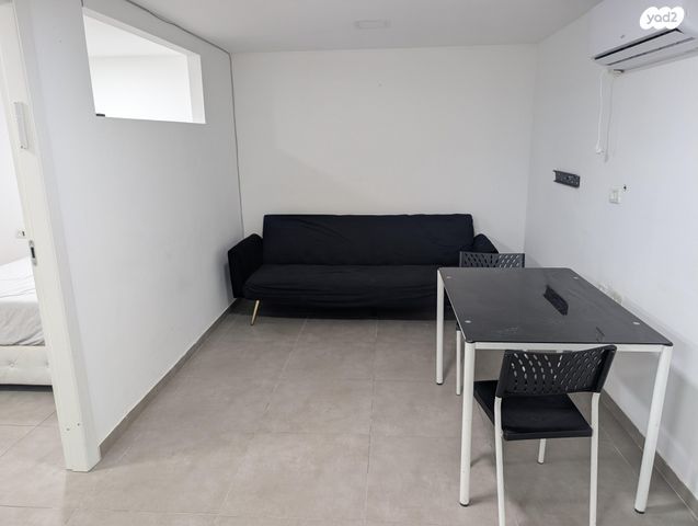 אברהם ליכטנשטיין 10