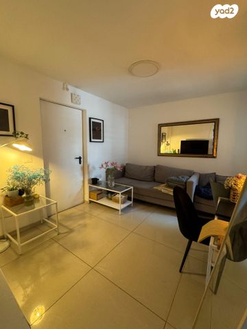 עוזי חיטמן 5