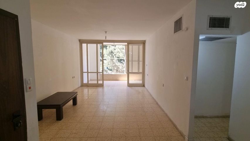 אליעזר בן יהודה 17