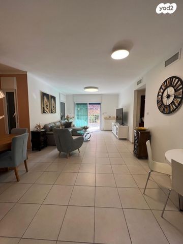 ישראל אלדד 12