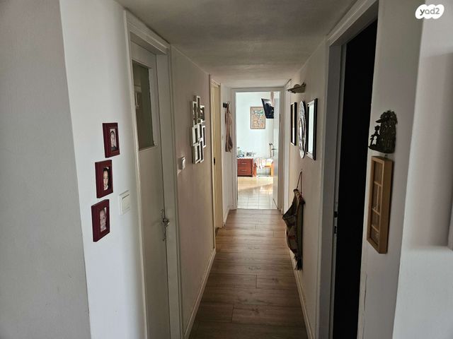 ד"ר אברהם אליהו הרכבי 1