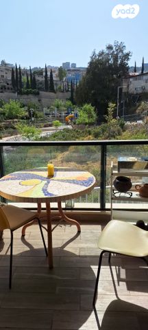 עומר אל חטאב 4