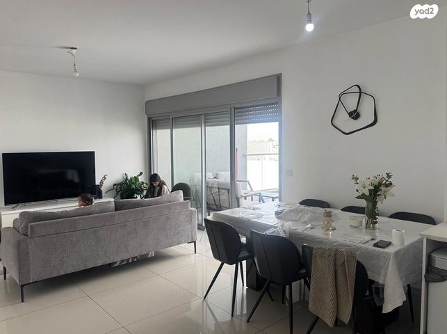 שדרות רפאל סויסה 25