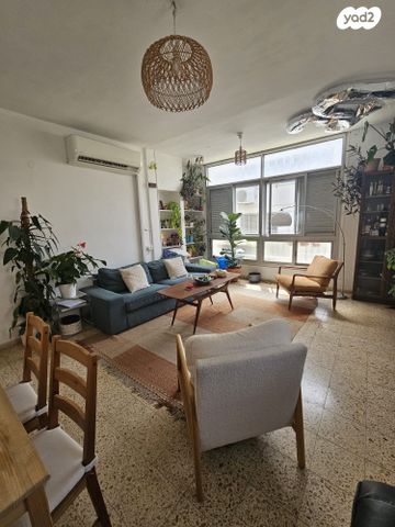 אוסישקין 100