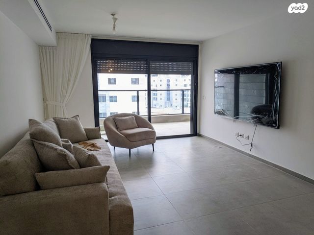 רפאל איתן 26