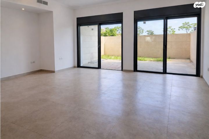 עוזי חיטמן 8