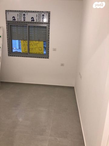 יצחק שמיר 10