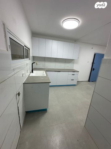 ח.מ. שפירא 26