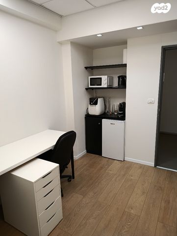 יגיע כפיים 2