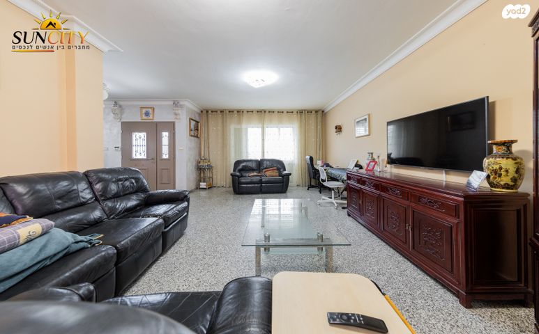 דו משפחתי, נתניה