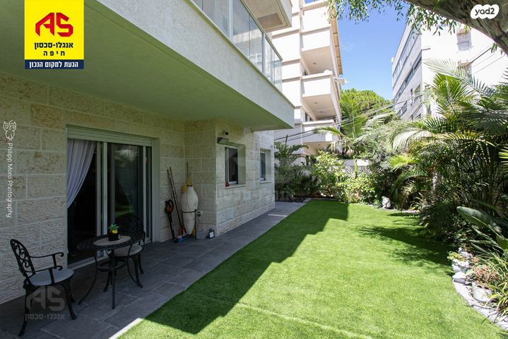 כיכר היינריך היינה 