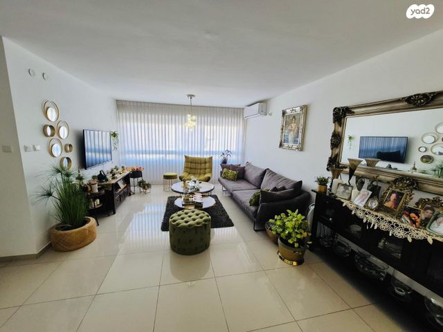 הרצל רוזנבלום 15