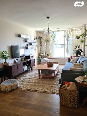 ד"ר אברהם אליהו הרכבי 