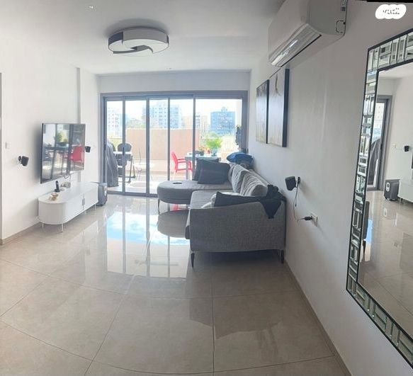 דירה, דרום מזרח, בת ים