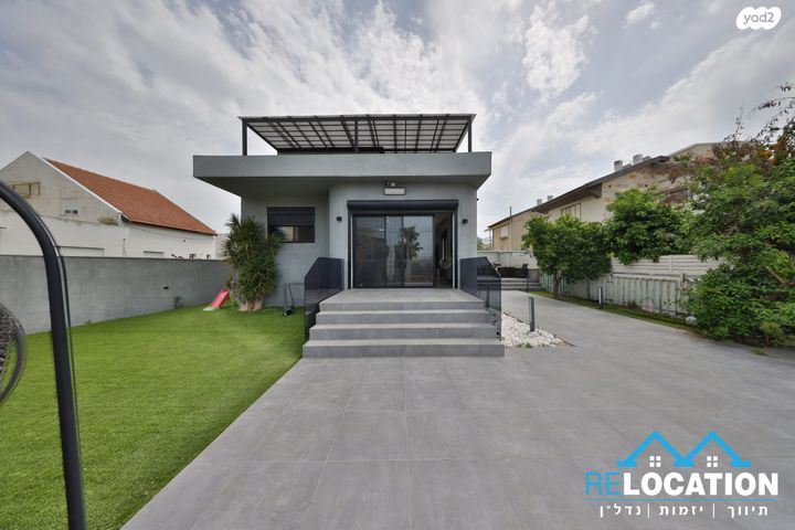 יוסף שפרינצק 