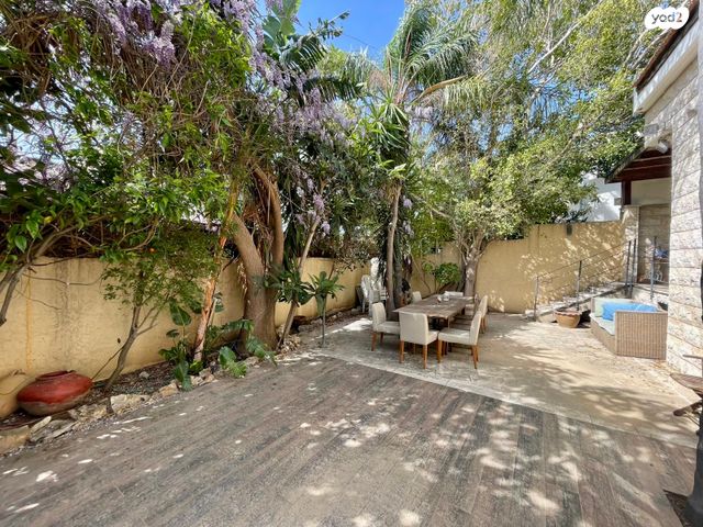 דו משפחתי, הוד הכרמל, דניה, חיפה