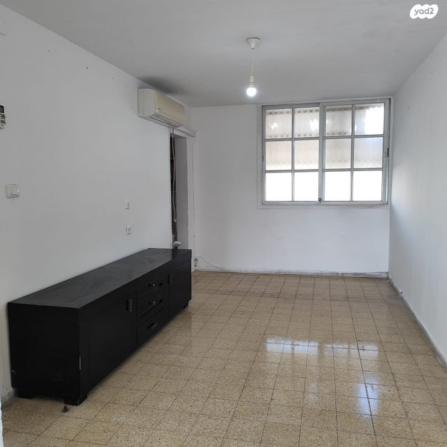 גיורא יוספטל 