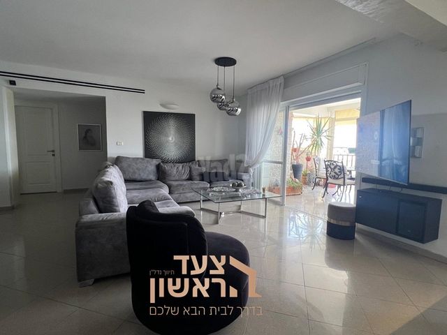 דירה למכירה בירושלים (תיווך) — 2