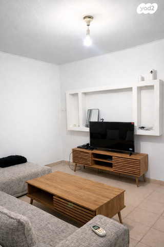 ז'בוטינסקי 12