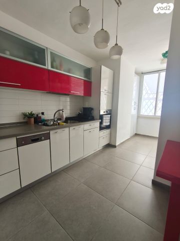 מודעת נכס, רעננה