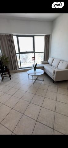 ז'בוטינסקי 50