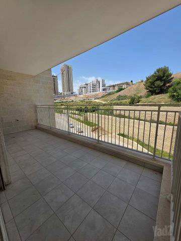 דירה להשכרה בירושלים (תיווך) — 5