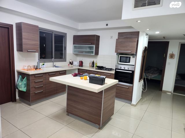 תרזה קוגלמן 5