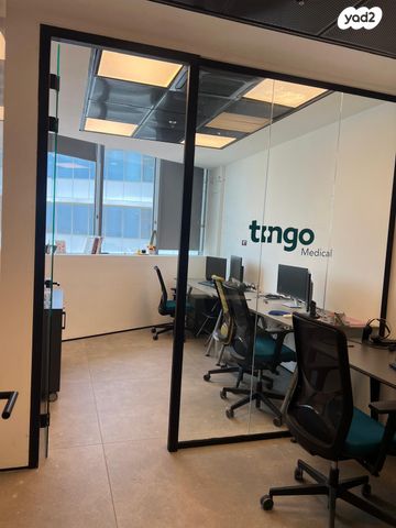 שדרות הרכס 13