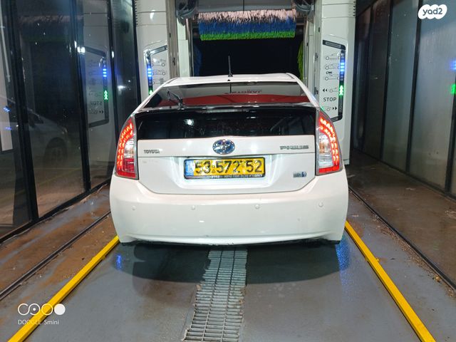 מודעת רכב טויוטה פריוס