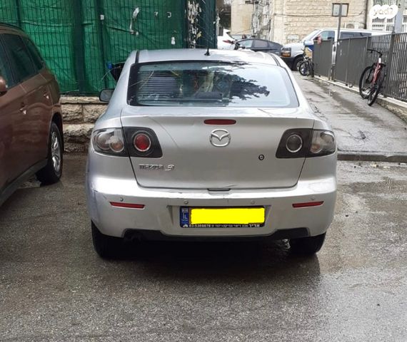 מודעת רכב מאזדה 3
