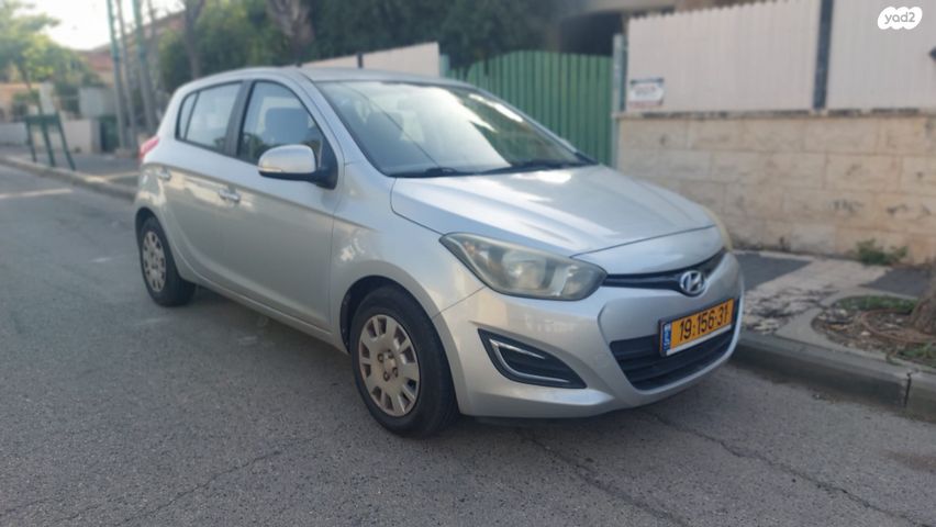 מודעת רכב יונדאי i20