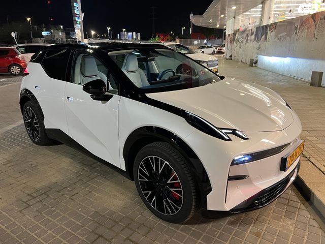 מודעת רכב זיקר X