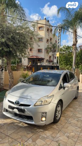 מודעת רכב טויוטה פריוס