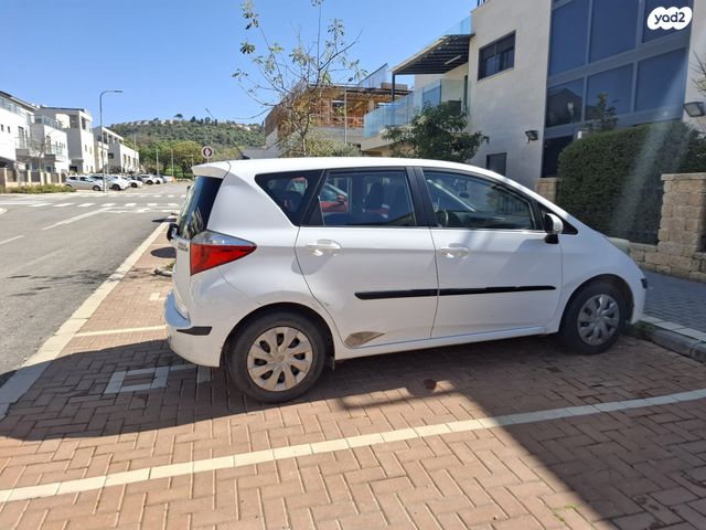 מודעת רכב טויוטה ורסו-S