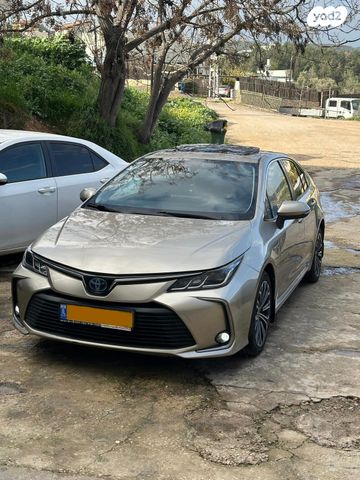 מודעת רכב טויוטה קורולה