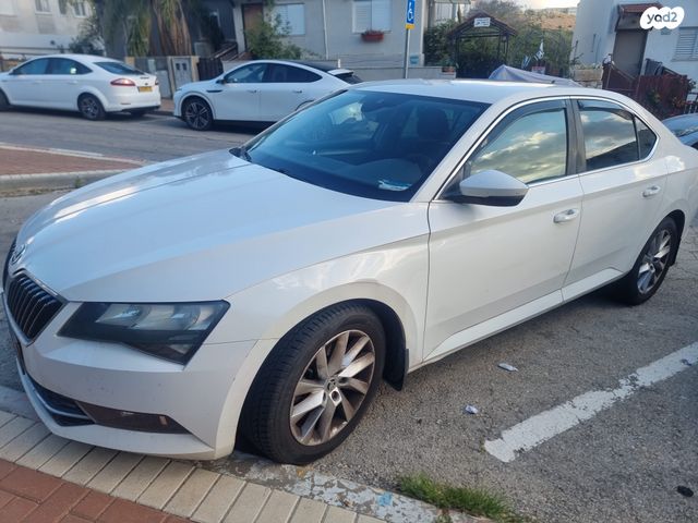 מודעת רכב סקודה סופרב