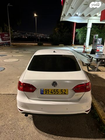 מודעת רכב פולקסווגן ג'טה 