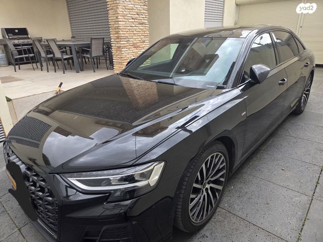 מודעת רכב אאודי A8