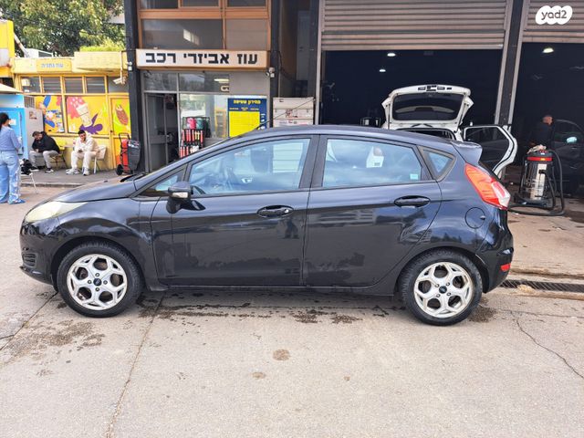 מודעת רכב פורד פיאסטה